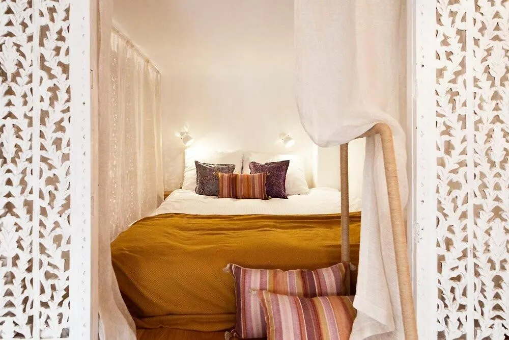Bohemian Dream Peaceful Oasis Downtown Apartment Warsaw
