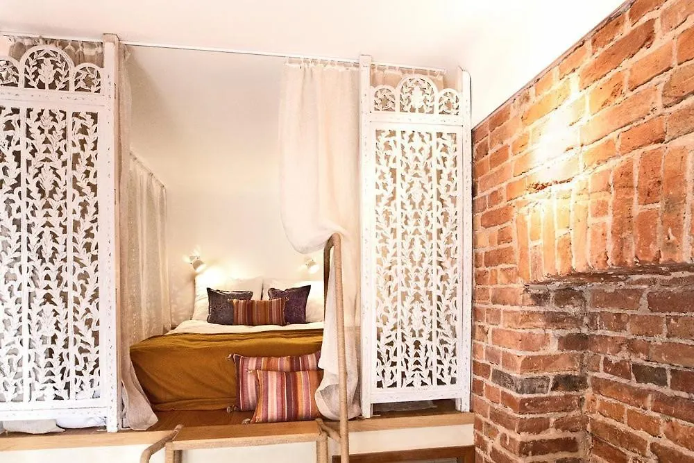 Bohemian Dream Peaceful Oasis Downtown Apartment Warsaw 0*,