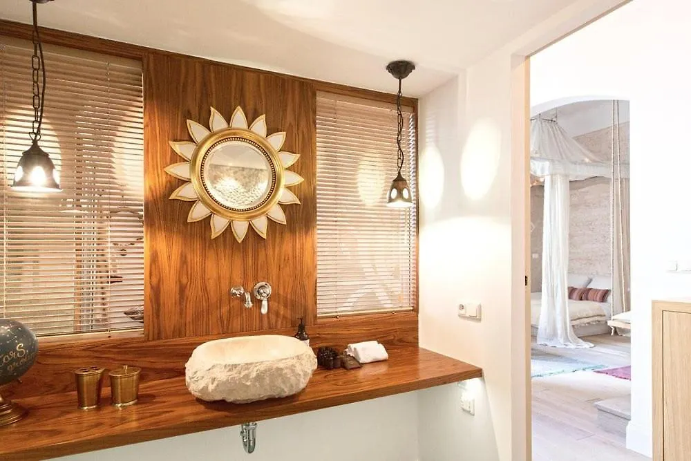 Bohemian Dream Peaceful Oasis Downtown Apartment Warsaw 0*,  Poland