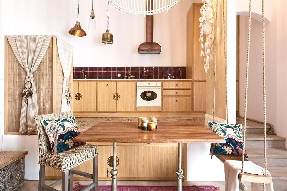 Bohemian Dream Peaceful Oasis Downtown Apartment Warsaw