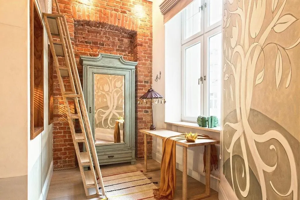 Bohemian Dream Peaceful Oasis Downtown Apartment Warsaw